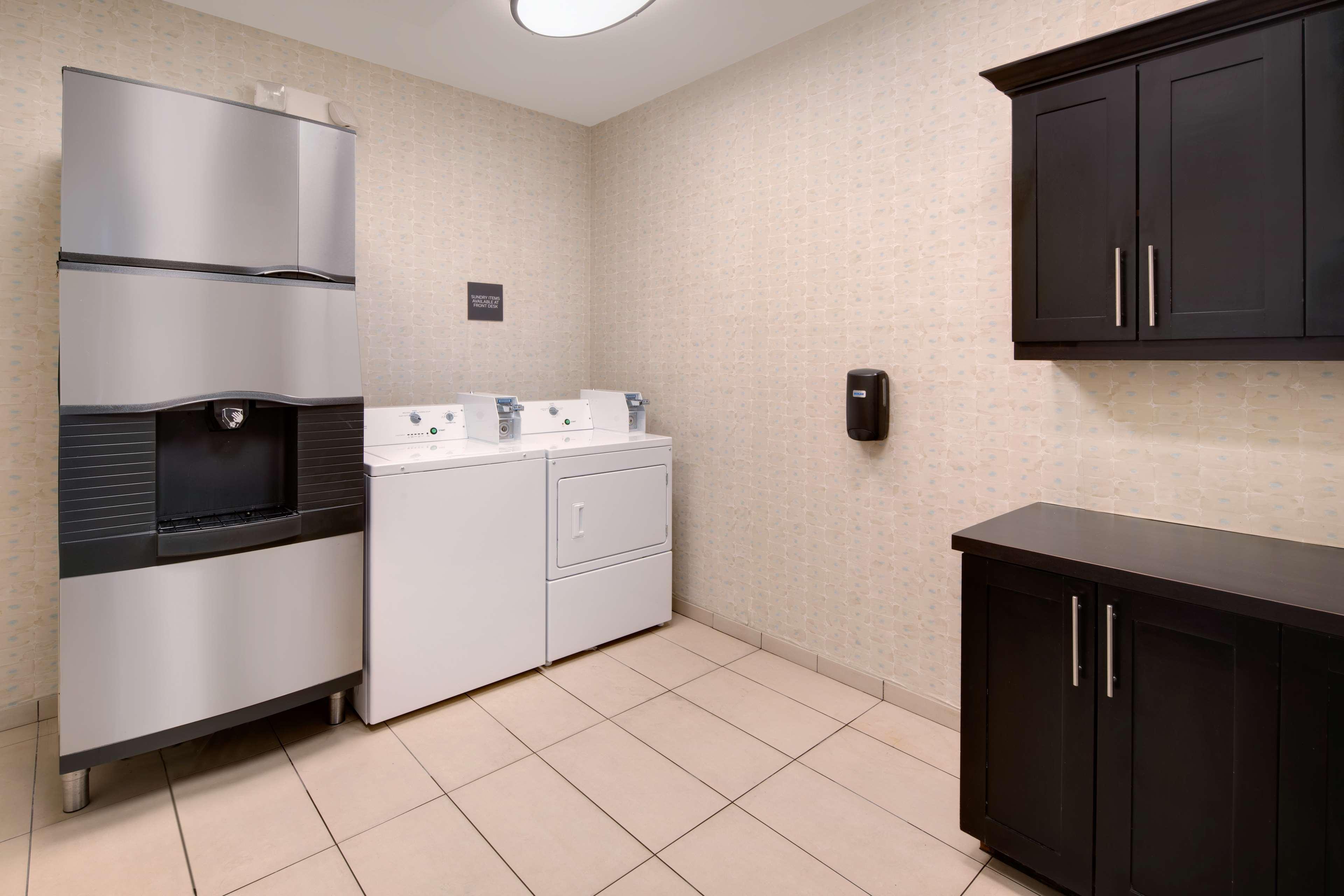 Hilton Garden Inn Tyler Buitenkant foto